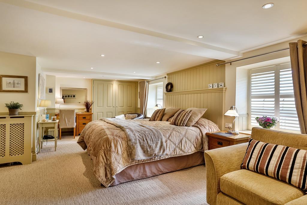 The Coach House Brecon Hotel Bagian luar foto