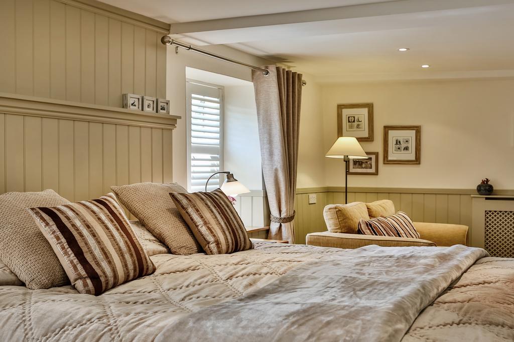 The Coach House Brecon Hotel Bagian luar foto